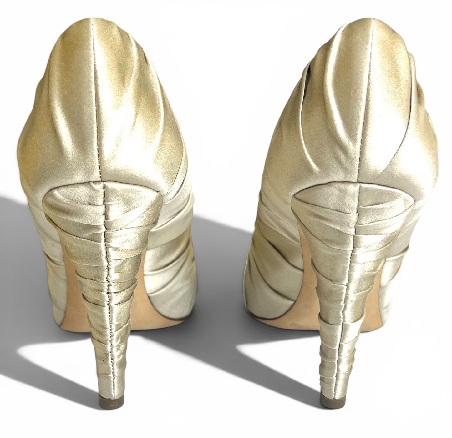 Chanel 17A Pearl Champaign Beige Rutched Satin Silk CC Pump Heels EU 37