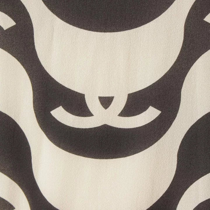 Iconic Chanel 21P Ivory & Black CC Wave Silk Midi Dress FR 42