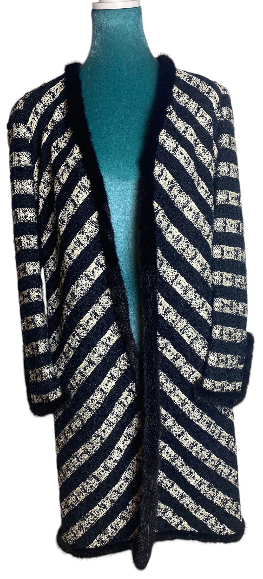 Chanel 04A Black White Tweed Midi Coat Mink Fur Trim FR 40