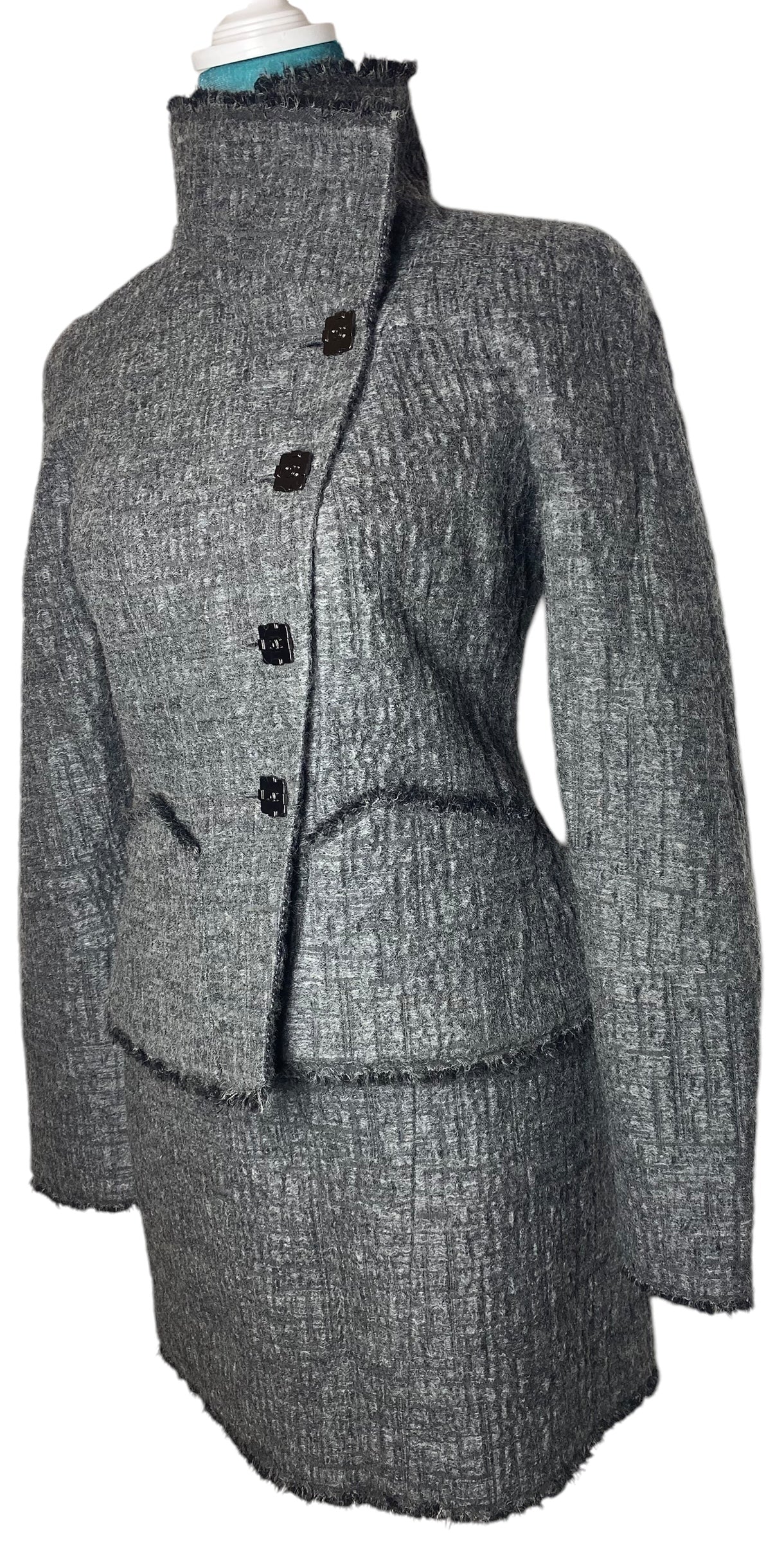 Chanel 11A Textured Gray Asymmetrical Wool Jacket Matching Skirt Suit FR 38