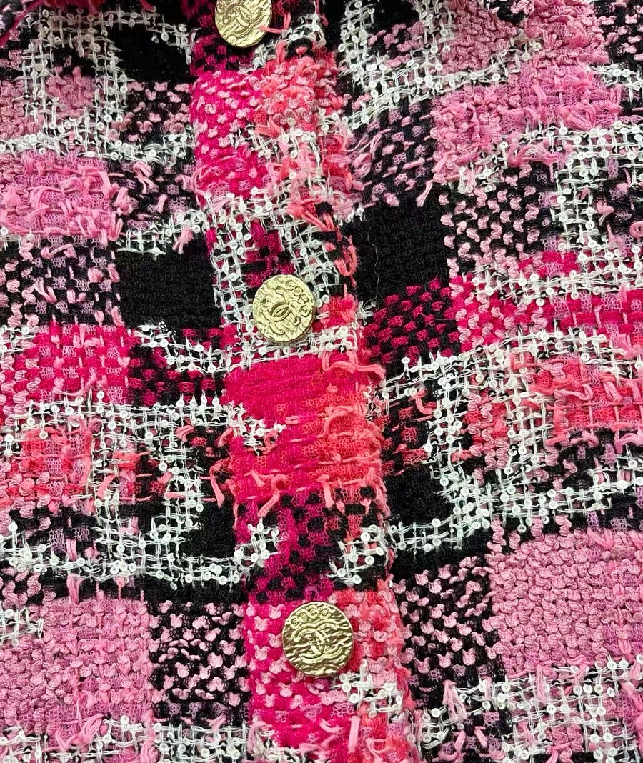 Chanel 22M Coco Beach CC Logo Pink Sequin Fantasy Tweed Blouse Vest FR 36