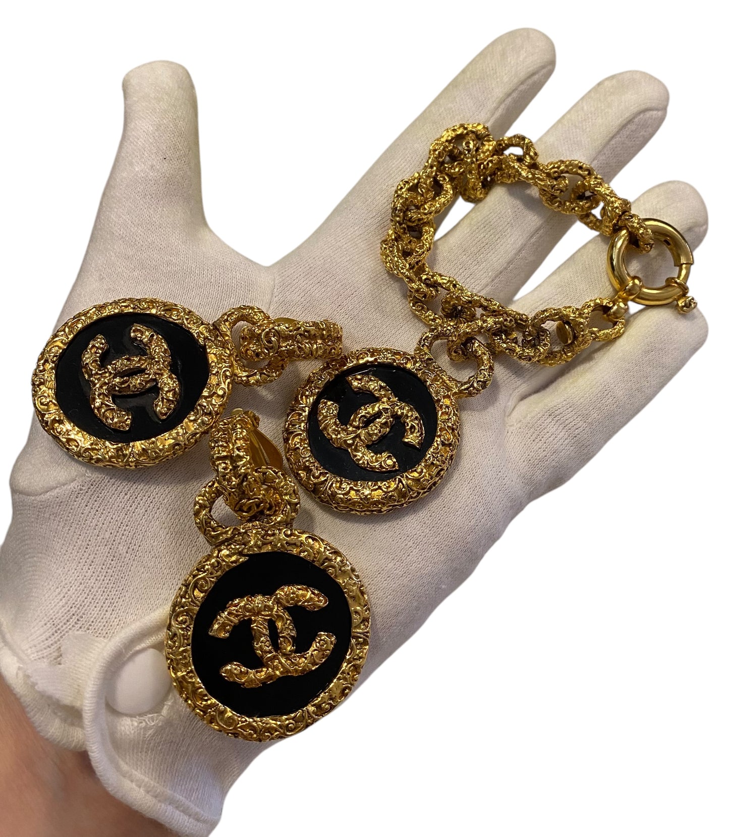 Chanel 93A Large Gold Metal Black Onyx Medallion CC Florentine Bracelet & Earrings SET