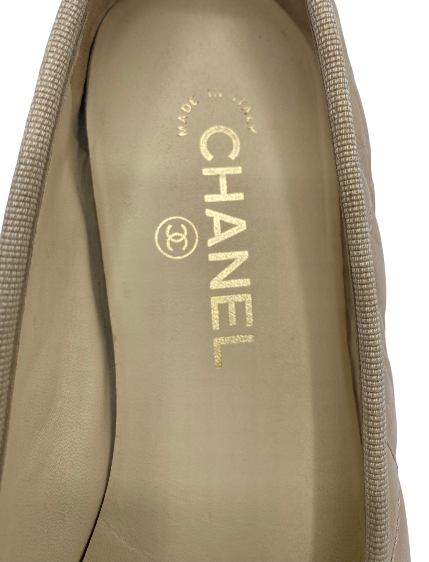 Chanel Beige Quilted Leather CC Bow Ballet Flats EU 38.5