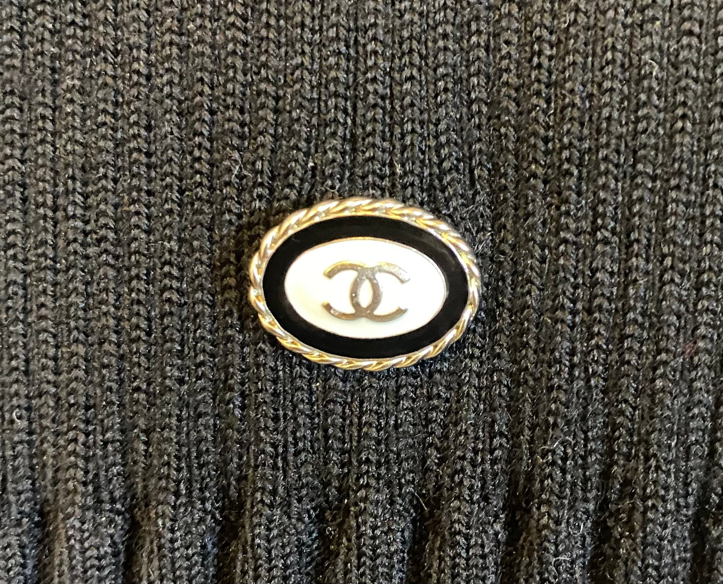 CHANEL 2019 MAXI BLACK CREAM RIBBED WOOL KNIT DRESS FR 44