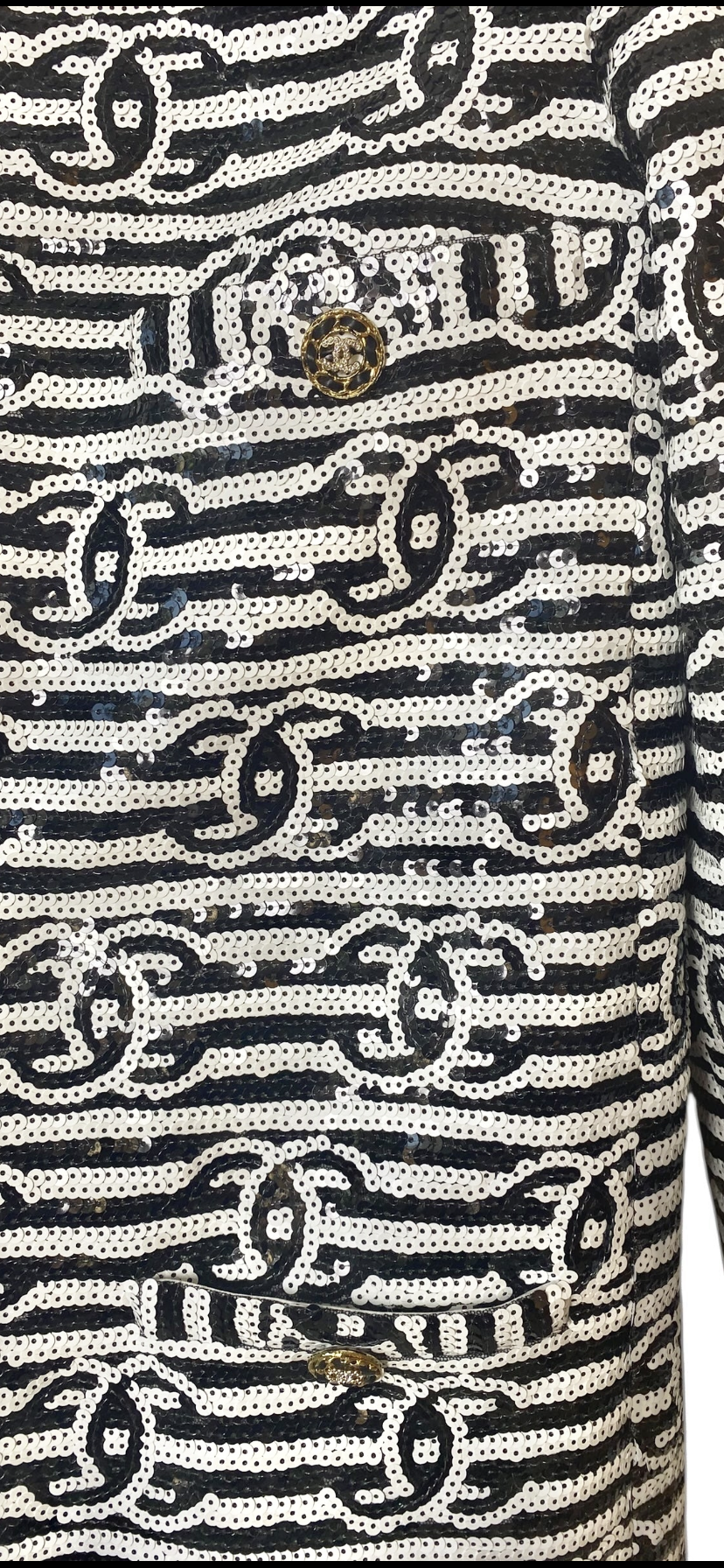 Chanel 22S Runway Sequin CC Logo Black and White Jacket FR 40