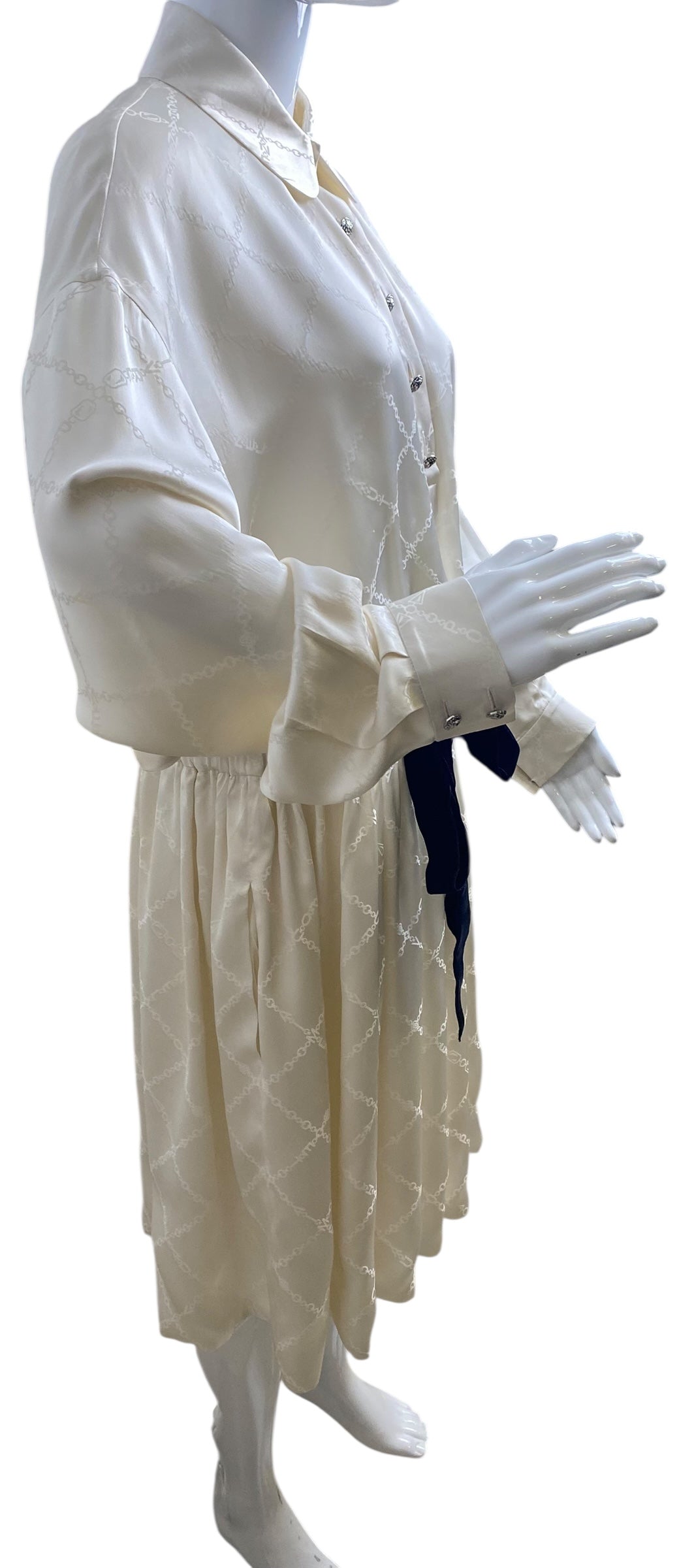 Chanel 22B Ecru Jacquard Silk CC Logo Velvet Bow Blouson Dress FR 40