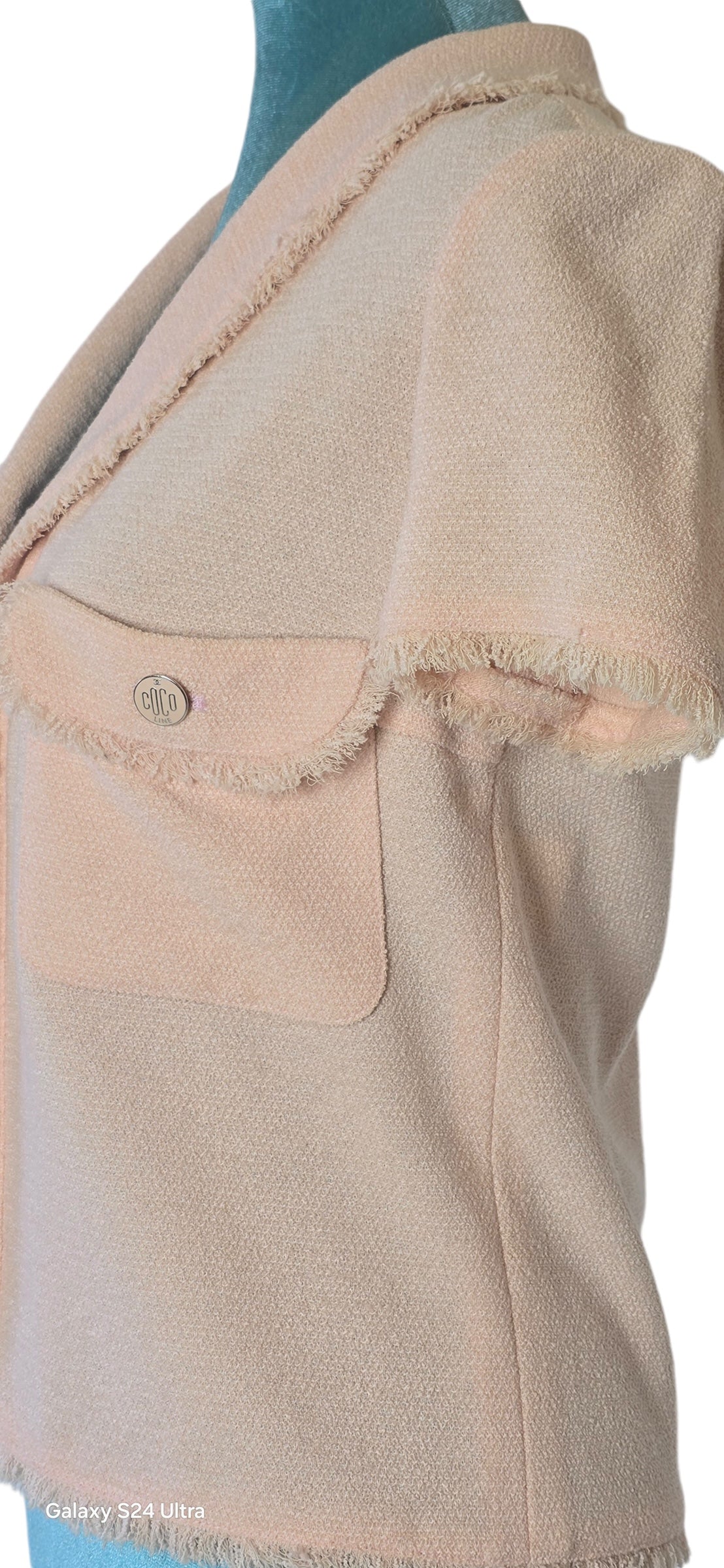 Chanel 2008 Runway Coco Line Pink Wool Boucle Short Sleeve Top Blouse Jacket FR 36