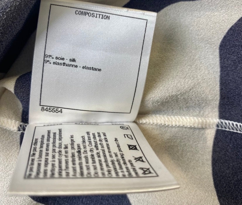 Iconic Chanel 21P Ivory & Black CC Wave Silk Midi Dress FR 42