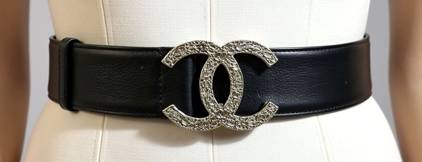 Chanel 08A London Black Caviar Leather Silver CC Charm Emblems Belt Size 95/38
