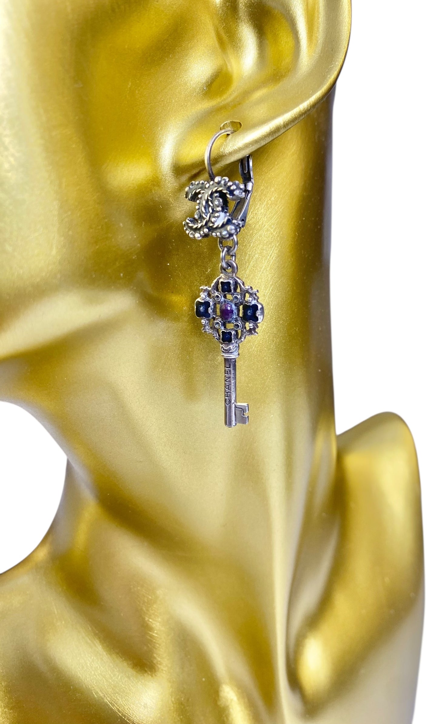 Chanel 17A Ritz Cosmopolite CC Key Dangle Drop Silver Pierced Earrings