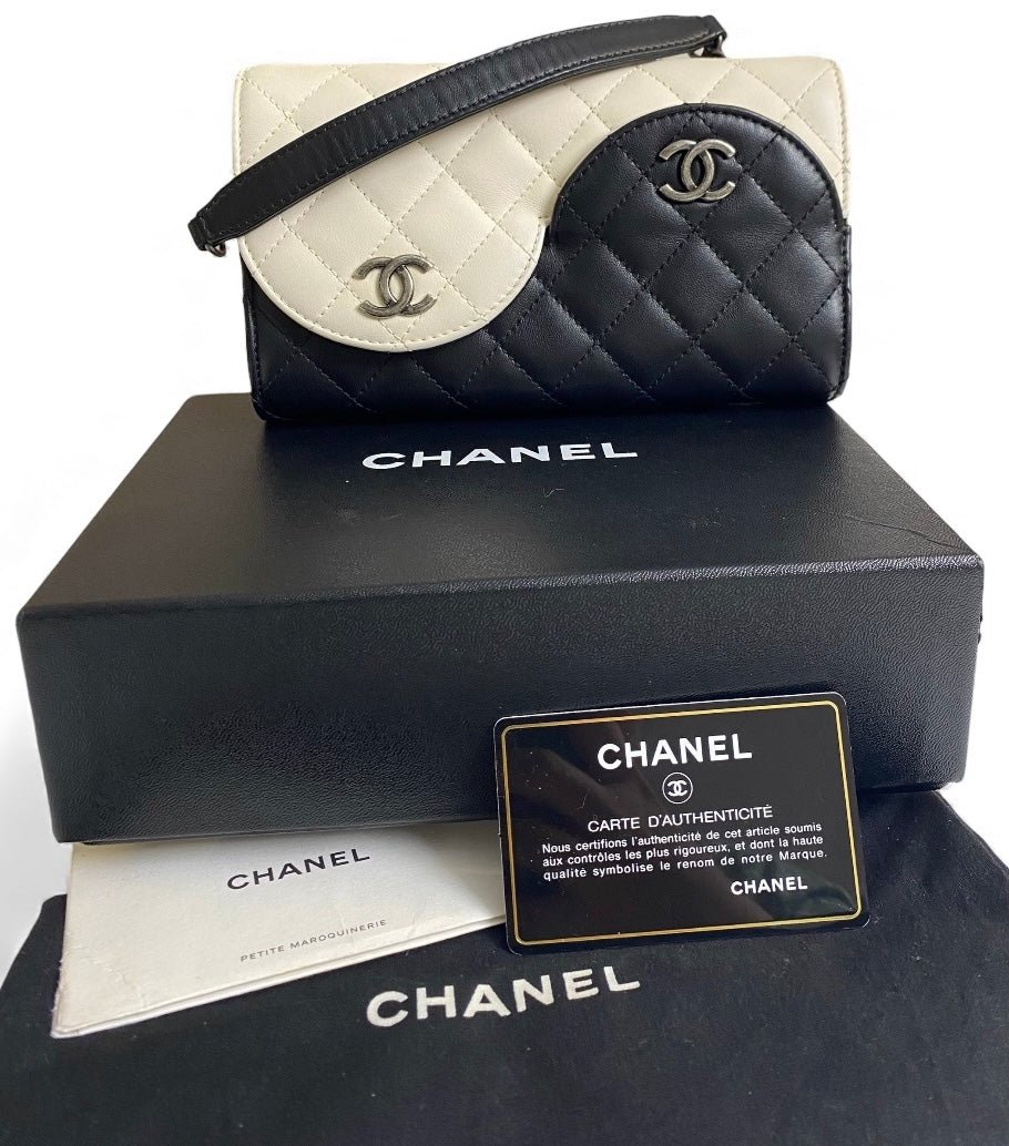 Rare Chanel 16C Paris-Seoul Small Yin Yang Flap Bag