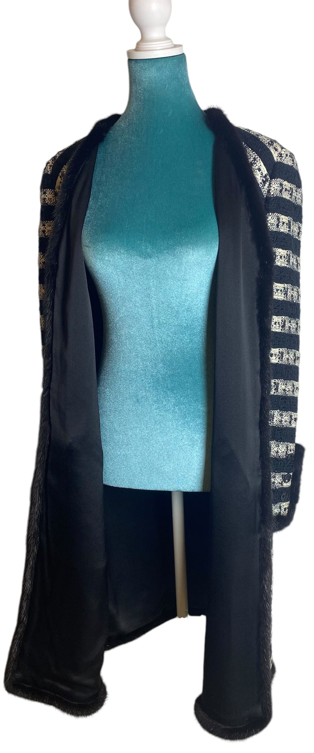 Chanel 04A Black White Tweed Midi Coat Mink Fur Trim FR 40
