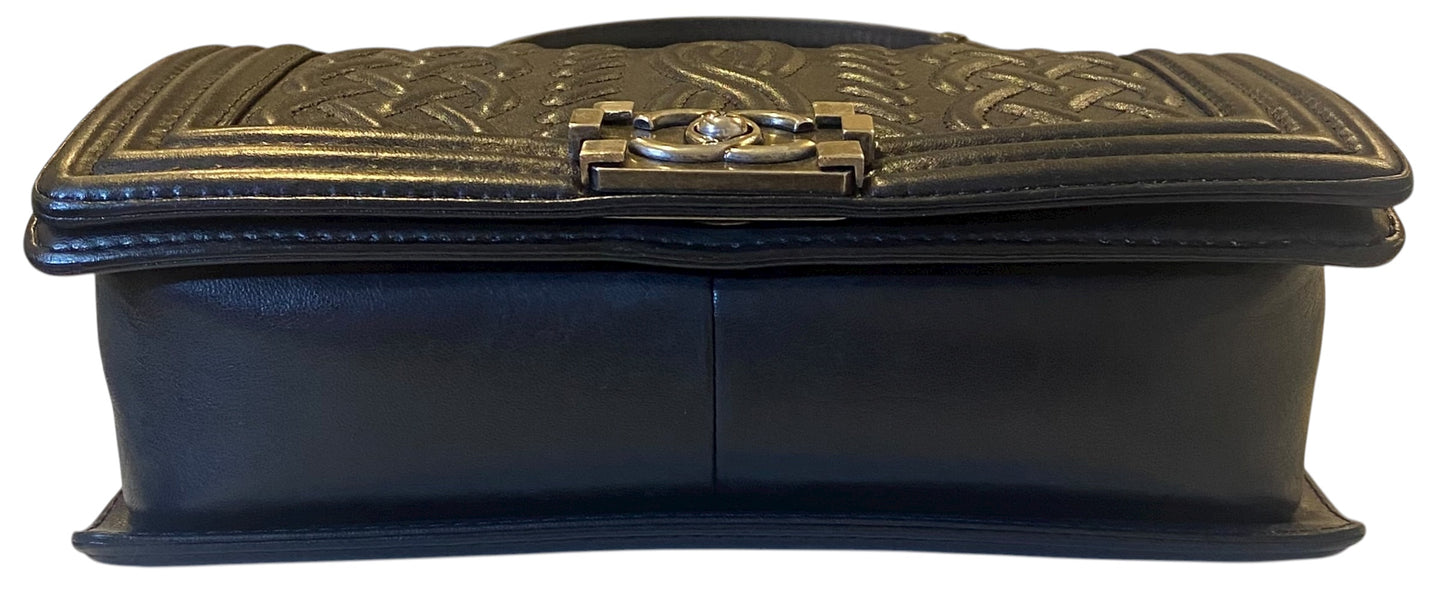 Chanel 13A Paris Edinburgh Black Lambskin Old Medium Embossed Celtic Knot Boy Flap Bag