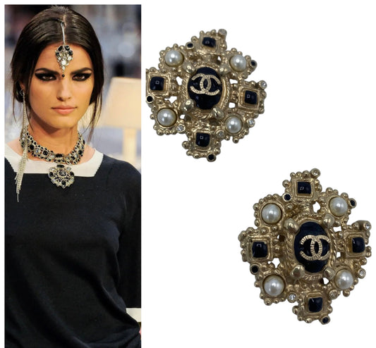 Rare Chanel 12A Paris-Bombay Large Gold Black Pearl Crystal Clip On Earrings