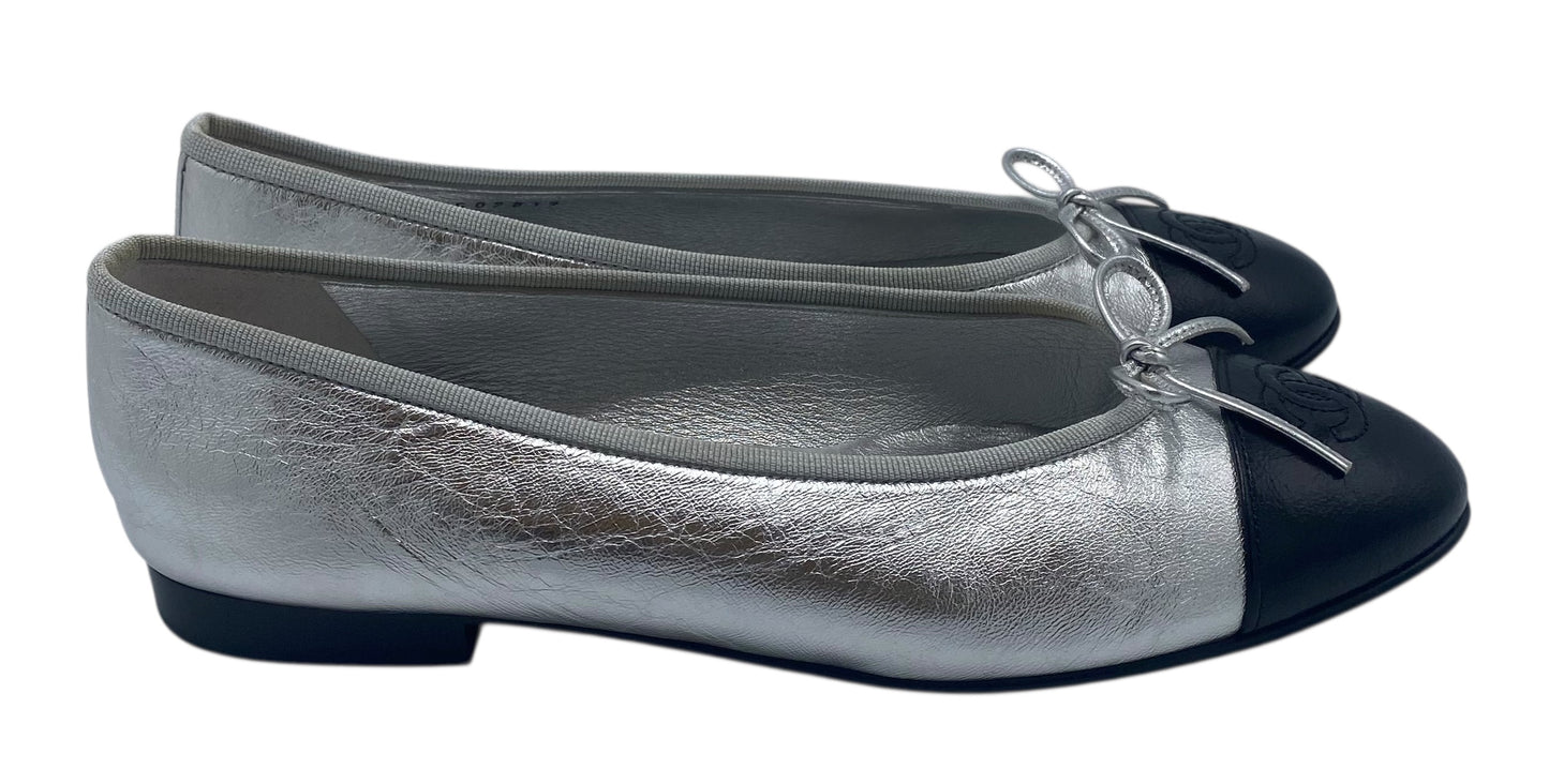 Chanel Metallic Silver Black CC Cap Toe Bow Ballet Flats EU 38