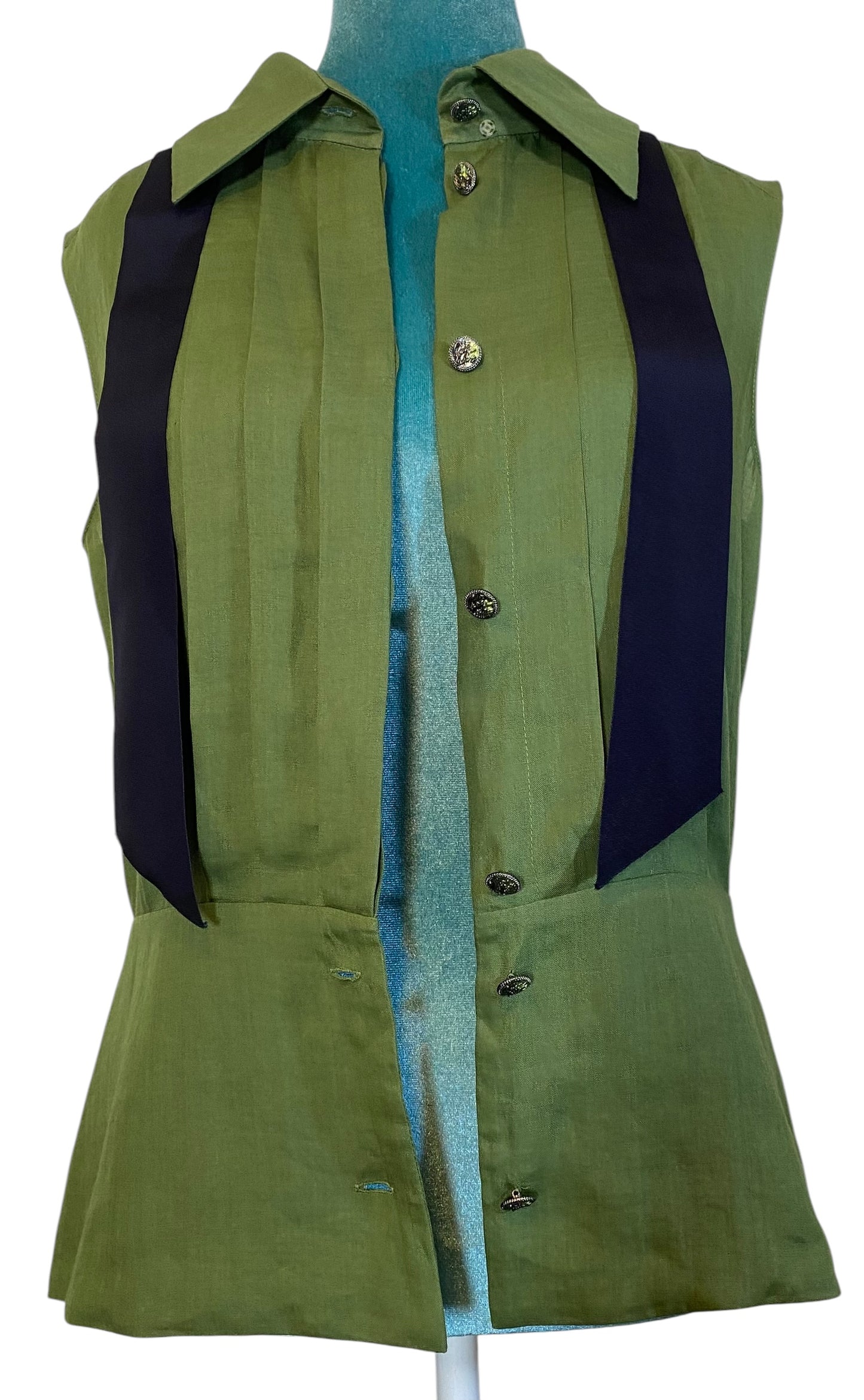 CHANEL 17C RUNWAY PLEATED GREEN LINEN SLEEVELESS BOW BLOUSE TOP FR 40