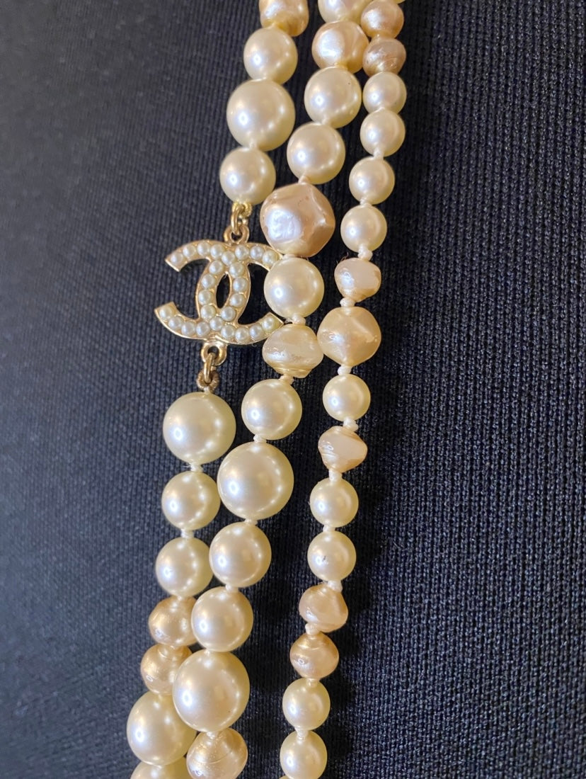 Rare Chanel 09A Extra Long 3 Strand 10 CCs Metal Camellia Long Statement Necklace GHW