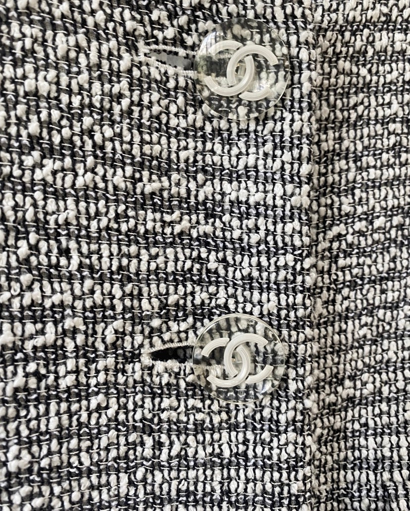 Chanel 18P Black White Ecru Boucle Tweed Fringe Jacket FR 44