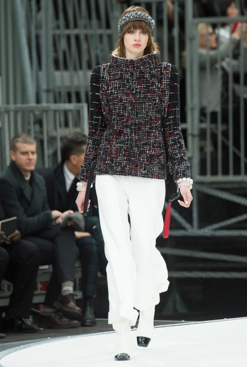 Chanel 17A Fantasy Tweed Black Red Blue White Shorts FR 36