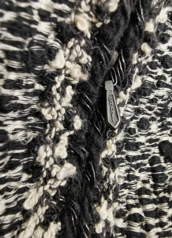 Chanel 11A Classic Black White Tweed Braided Trim Zip Up Jacket FR 50