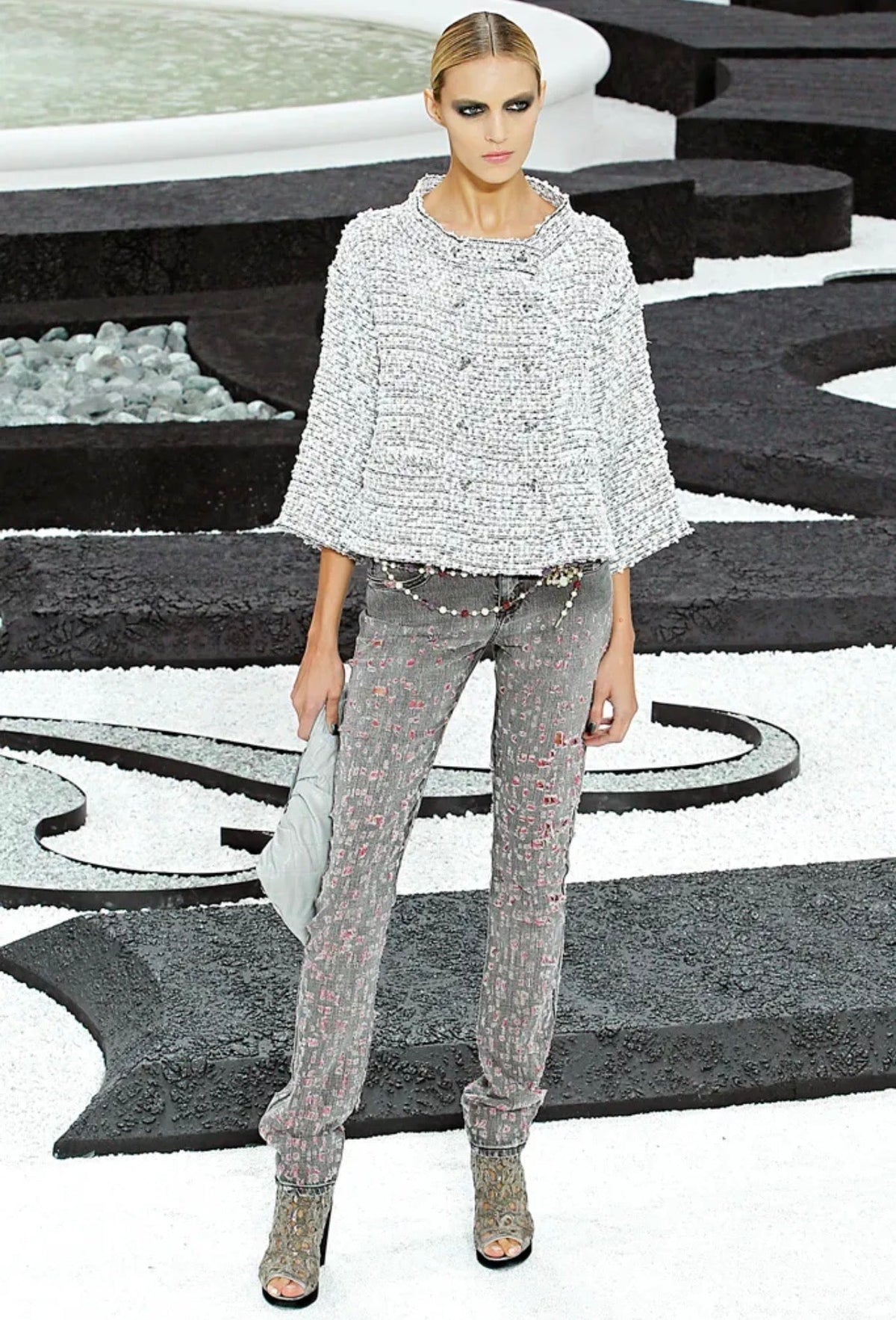 Chanel 11P Runway White Black Tweed  Double Breasted Jacket FR 38